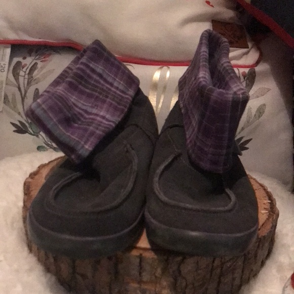 Ladies skateboard shoe all leather uppers . - Picture 4 of 6